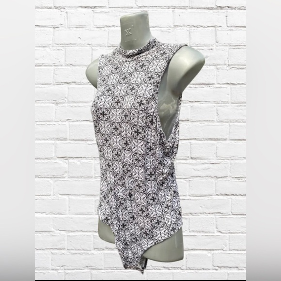 Body ✔️ - Picture 3 of 8